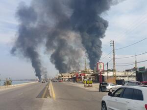 المخربون أحدثوا ثقوبا في الخط وأضرموا النار في المواد النفطية المتسربة