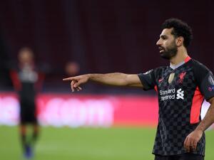 The Egyptian forward has been accused of going to ground too easily against the Hammers, but his manager says the right decision was made (Photo: AFP)