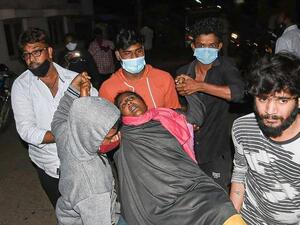 الهند.. وفاة شخص ونقل مئات إلى المستشفى بسبب مرض مجهول