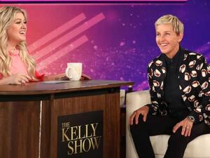 الين دي جينيرس وكيلي كلاركسون