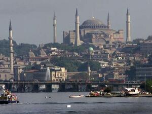 تركيا.. وقف برنامج تلفزيوني بسبب تعليق على صفقة مع قطر