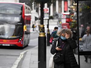 بريطانيا هي أول بلد غربي أطلق حملة تلقيح، وقد تلقى حتى الآن 137 ألف شخص جرعة أولى من لقاح فايزر