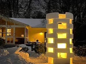 he wanted the piece to be hexagonal because it's the "most common pattern found in nature." (Instagram)