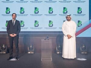  طيران الإمارات ناقلة العام في جوائز أفييشن بيزنس