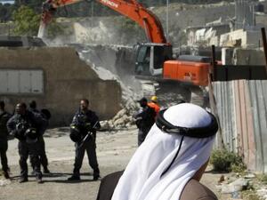 جيش الاحتلال يهدم مسجدا قيد البناء جنوبي الضفة