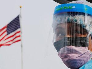 نسبة الأمريكيين البيض الملقحين أكبر من الأمريكيين السود