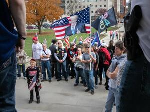 احتجاجات محدودة لمؤيدي ترامب في المدن الأمريكية وسط تواجد أمني ضخم