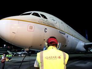  وصول الطائرة التابعة لشركة "الخطوط الجوية العربية السعودية‎" إلى مطار حمد في الدوحة