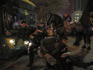 أبقت بعض المدارس الدينية اليهودية أبوابها مفتوحة متحدية قرارات الإغلاق