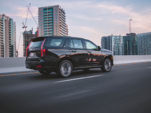 ’كاديلاك إسكاليد‘ للعام 2021 تمنحك فرصة التنقّل بأسلوب أنيق فاخر