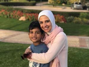 حنان الترك ونجلها