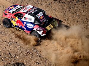 ناصر العطية يفوز بالمرحلة الثانية بعد بدايته المتعثرة