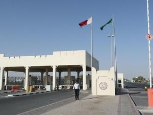  معبر أبو سمرة الذي يبعد نحو 120 كيلومتر عن العاصمة الدوحة، استأنف عمله قرابة الساعة 7 ت غ.