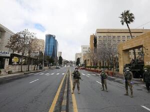 مراجعة وتخفيف إجراءات الحظر الشامل في الاردن