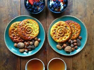 Koloocheh, Iranian date&walnut filled cookies (Twitter)