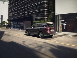 رينو البابطين تحتفل بموسم الأعياد مع عرض خاص على رينو كوليوس 2021