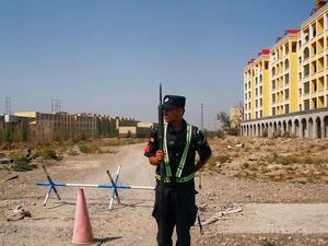 معسكرات تحتجز فيها الصين الأويغور وغيرهم من المسلمين في منطقة شينجيانغ