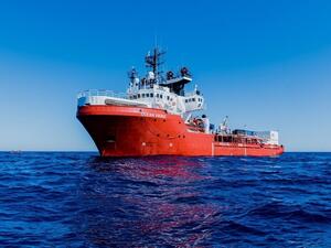 منظمة فرنسية غير حكومية تنقذ أكثر من مئة مهاجر قبالة سواحل ليبيا