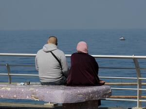 A couple at Beirut's promenade 