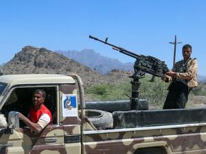 Arab Coalition forces carried out airstrikes at dawn Sunday targeting Houthi militia sites.