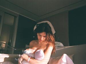 Emily Ratajkowski 