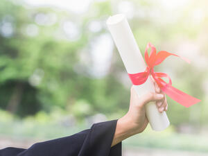 UAE police arrest a man for forging official documents