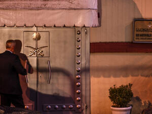 Knocking on door of The Saudi Consulate in Istanbul