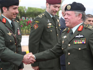 وقالت المصادر ان الامير حمزة اكد على التزامه بنهج الاسرة الاردنية 