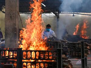  باريس سترسل أيضا مولدات للأكسجين يمكنها توفير ما يكفي 250 سريرا لمدة عام