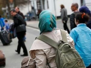 الاتحاد الأوروبي يطالب الدنمارك بعدم ترحيل اللاجئين قسراً إلى سوريا