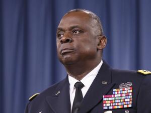 لويد أوستين