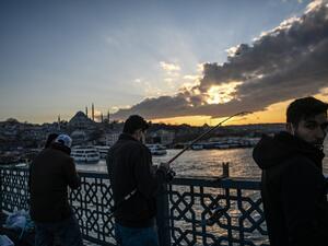 Turkey coronavirus cases jump by  54,700  infections in 24 hours 