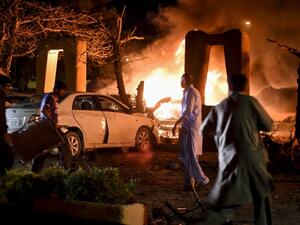 Dozen injured in Pakistan hotel blast