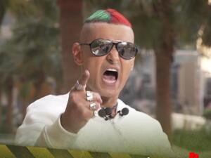 Ramez Galal Tortures Ahmed Saad in First Episode of Ramez Aklo Tar (Video) رامز عقله طار أحمد سعد الحلقة الأولى 