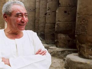  الشاعر المصري الكبير الراحل عبد الرحمن الأبنودي