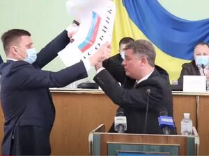 عراك بين نائبين أوكرانيين