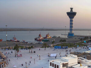 Saudi forces intercept booby-trapped boat near Yanbu port