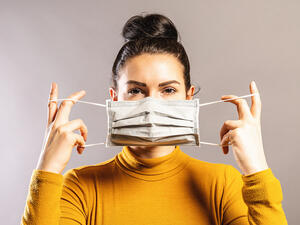 microchip which senses COVID-19 in your body before you show symptoms