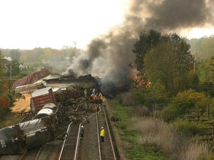 A train collided with a pick-up truck in Suez canal .