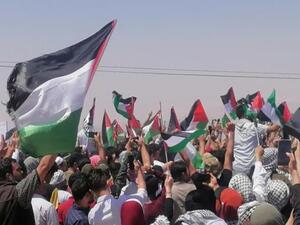 التحقيق معهما بشكل متواصل على يد محققي مخابرات وشرطة منذ اليوم الأول لاعتقالهم