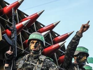 القسام تعلن قصف يفتاح وكفار عزة ومفلاسيم المحاذية لقطاع غزة