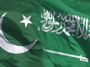 السعودية وباكستان توقعان على اتفاقيات بعد أشهر من التوترات