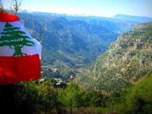  تفعيل صفارات الانذار في مشعاف عام شمال فلسطين وفيما بدا جيش الاحتلال باطلاق قنابل انارة 