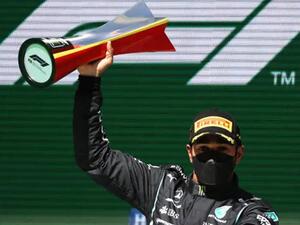 هاميلتون يفوز من جديد