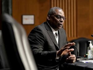 وزير الدفاع الأمريكي لويد أوستن