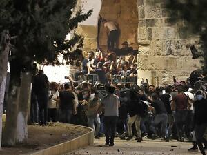 Palestinians clash with Israeli police in Al Aqsa Mosque in Jerusalem  
