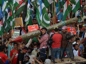 Largest rally in Pakistan to show solidarity with Palestine