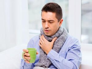 يمكن أن يكون الالتهاب الرئوي الناتج عن كورونا من المضاعفات الخطيرة للفيروس التي تتطلب الانتباه في الحال الالتهاب الرئوي