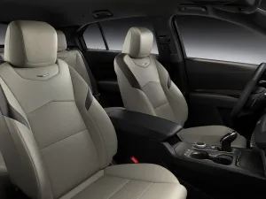 ’كاديلاك XT4‘ للعام 2021 الواثقة بنفسها والمفعَمة بالحيوية والغنية بخصائص الاتصال هي المركبة المثالية للمهتمّين بالتقنيات الحديثة