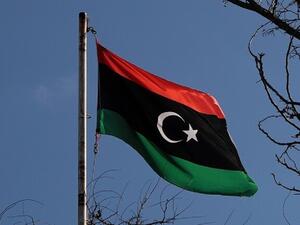 جماعات مسلحة اقتحمت فندق كورنثيا أمس الجمعة